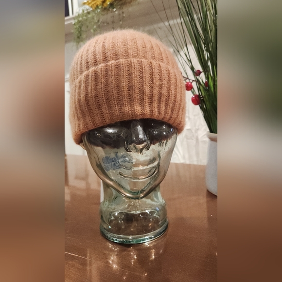 Other - Cashmere Tan Knit Beanie